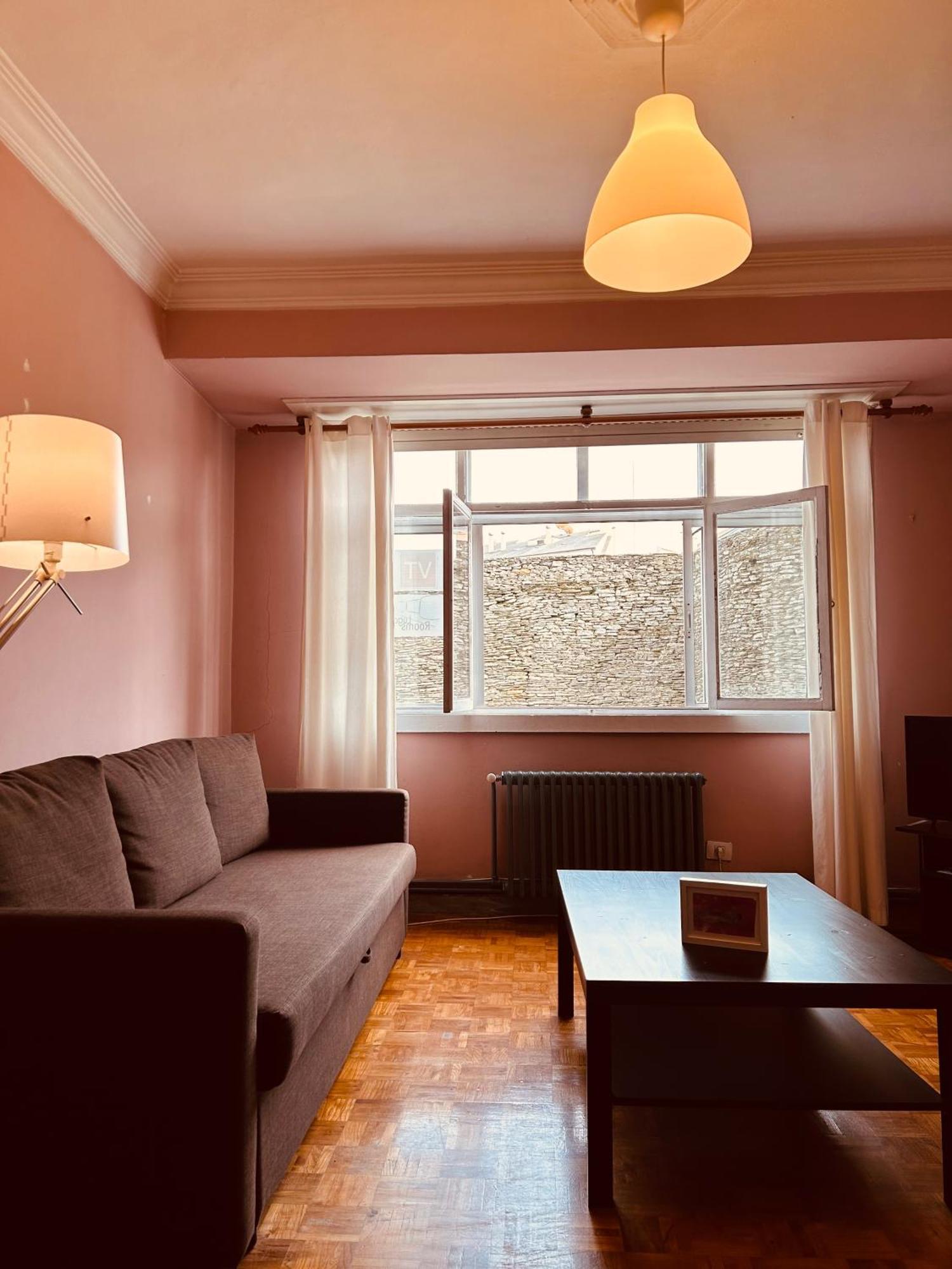 Apartment Lugo Rooms ภายนอก รูปภาพ